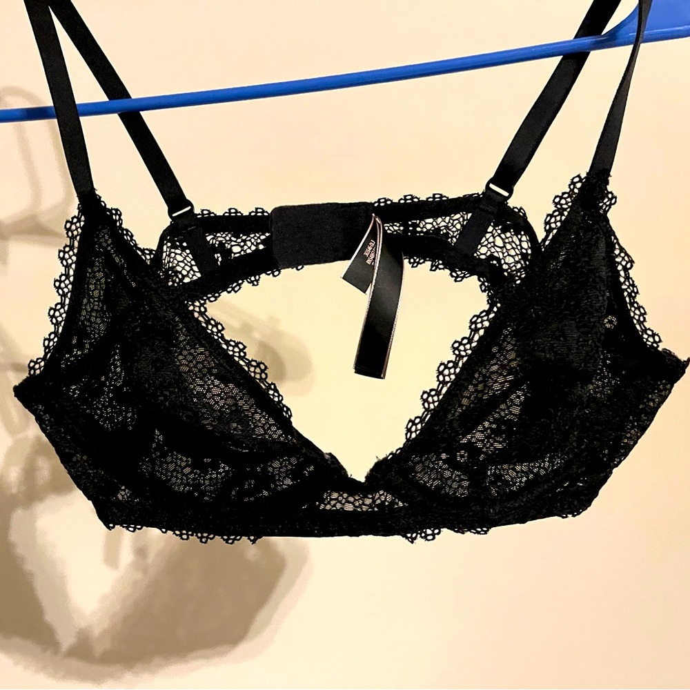 Black Lace Victoria Secret Bra size large
